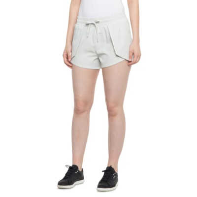 Mondetta Overlap Pocket Shorts (For Women) - Save 82%