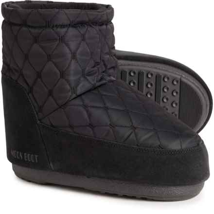 MOON BOOTS Made in Europe Icon No-Lace Low Quilted Boots (For Women) in Black