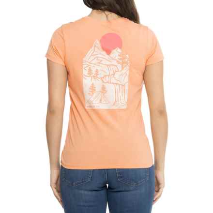 MOUNTAIN & ISLES Archway Sunset Graphic T-Shirt - Short Sleeve in Apricot Heather