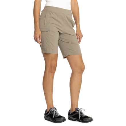 Mountain Hardwear Dynama Bermuda Shorts - UPF 50, High Rise in Khaki