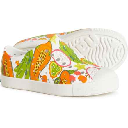 NATIVE Toddler and Little Boys and Girls Jefferson Shoes - Slip-Ons in Shlwht/Shlwht/Daztrpcfruits
