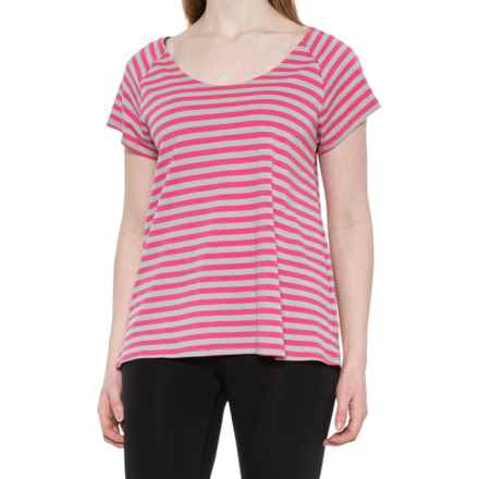 Neon Buddha Sunny Days T-Shirt - Short Sleeve in Fuchsia