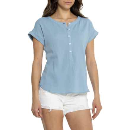 North River Double Weave Cotton Henley Shirt - Short Sleeve in Mtnsp