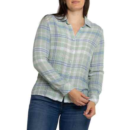 North River Missie’s Yarn-Dyed Crinkle Woven Shirt - Long Sleeve in Cameo Green