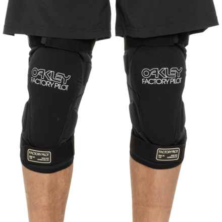 Oakley Drop In RZ-Labs Bike Knee Guards - Pair in Blackout