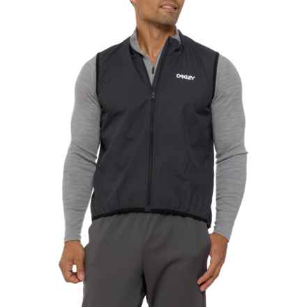 Oakley Elements Packable Vest II in Blackout