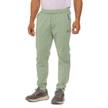 Oakley Enhance Pants in New Jade