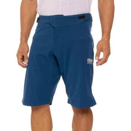 Oakley Factory Pilot Lite Shorts in Poseidon