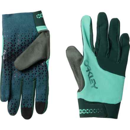 Oakley Off Camber Mountain Bike Gloves - Touchscreen Compatible in Hunter Green (Helmet)