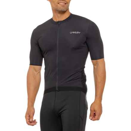 Oakley Point to Point Cycling Jersey - Short Sleeve in Blackout