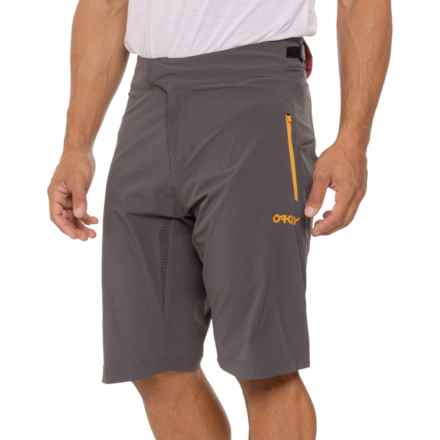 Oakley Reduct Berm Cycling Shorts and Liner Chamois Shorts in Forged Iron