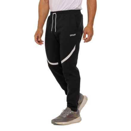 Oakley Roam Commuter Sweatpants in Blackout