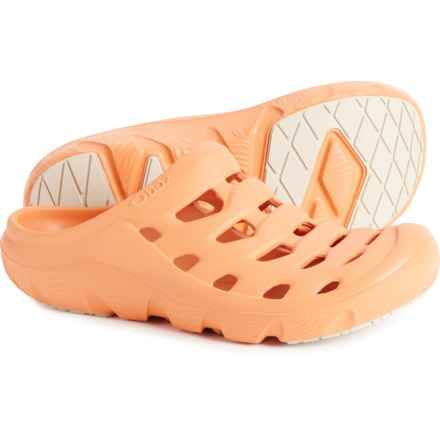 Oboz Footwear Whakata Coast Clogs (For Men) in Melon