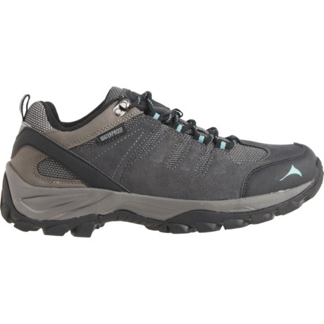 pacific mountain boulder low hiking shoes review