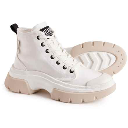 Palladium Pallawave Boots (For Women) in Star White