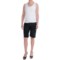 7161J_2 Paperwhite Stretch Cotton Shorts (For Women)
