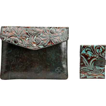 Patricia Nash Midi Tablet Case and Passport Wallet Gift Set - Leather in Turquoise