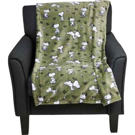 Peanuts Poses and Paws Oversized Fleece Throw Blanket - 60x70” in Loden Green