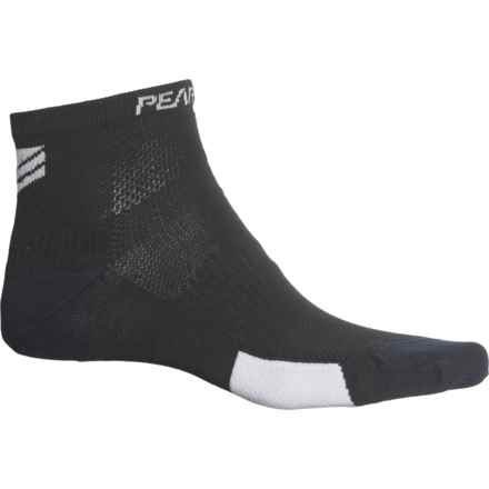 Pearl Izumi ELITE Low Cycling Socks - Ankle (For Men) in Black Core