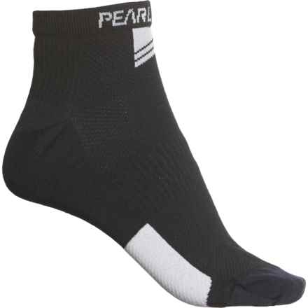Pearl Izumi ELITE Low Cycling Socks - Ankle (For Women) in Black Core