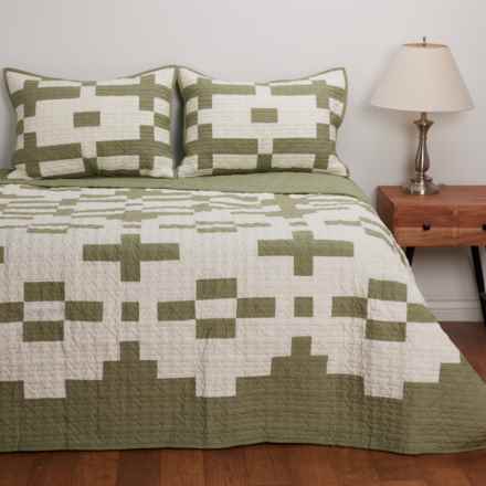 Pendleton Full-Queen Painted Cove Quilted Coverlet Set - Sage Multi in Sage Multi