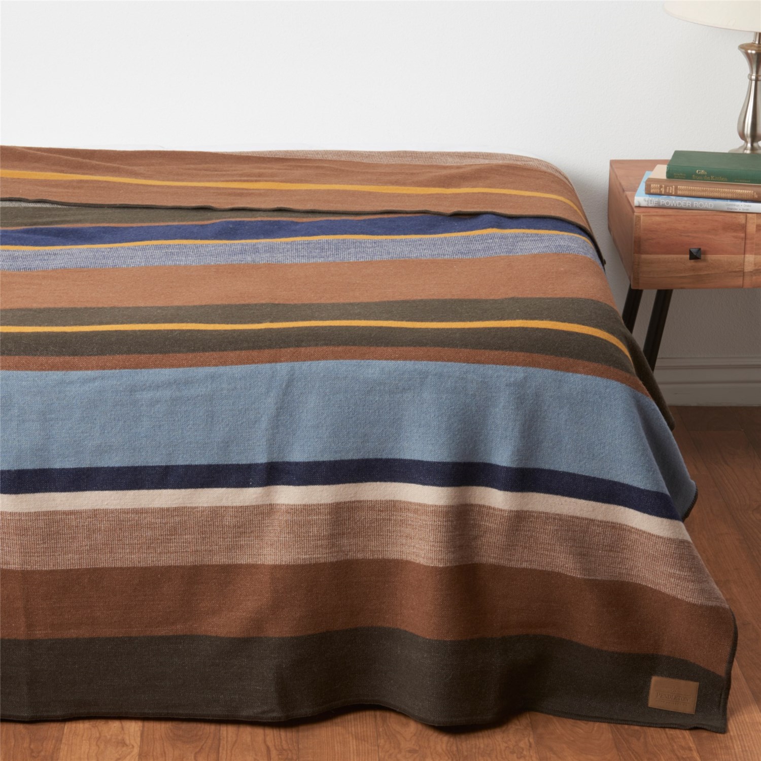 Pendleton King Bridger Jacquard Trail Stripe Reversible Blanket Wool