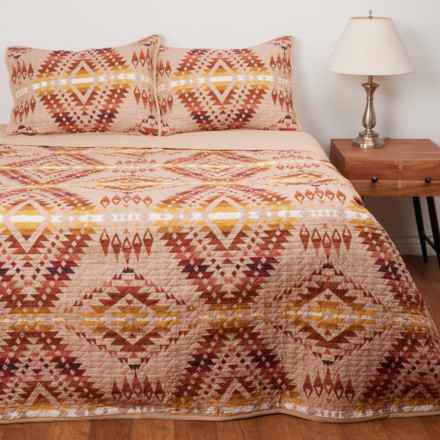 Pendleton King Mission Trails Quilted Coverlet Set - Irish Cream in Irish Cream