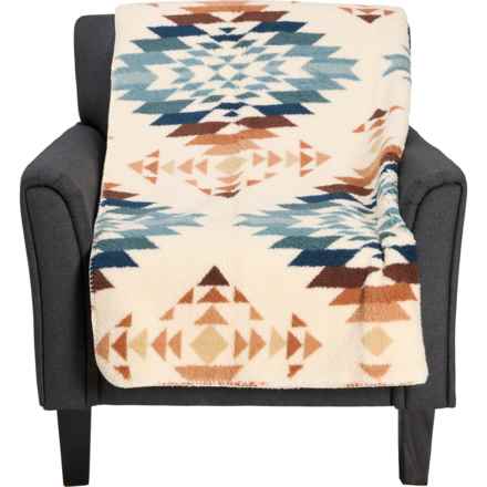Pendleton Peak Canyon Sherpa Throw Blanket - 50x70” in Ivory