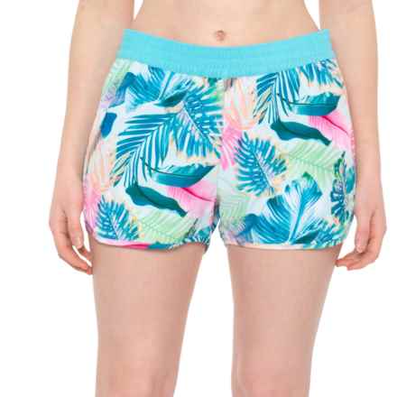 Pipeline Makani Boardshorts - UPF 50+ in D Makani