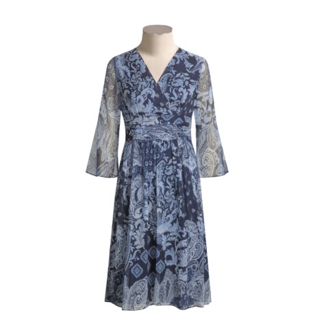 MATRONLY - Review of Maggy London Paisley Silk Chiffon Dress - Ruched ...