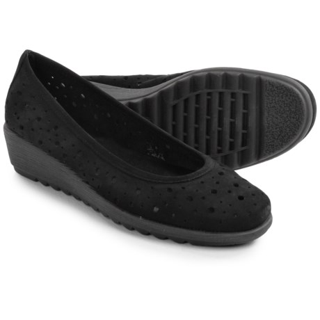 The Flexx Run Perfed Shoes - Nubuck, Slip-Ons (For Women)
