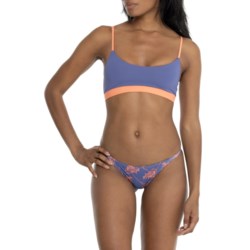 Body Glove Aro Bikini Top and Brasilia Bikini Bottoms Set