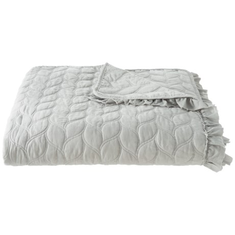 Tahari Willow Quilt with Raw-Edge Border - King