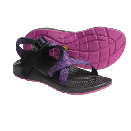 girls chacos size 2