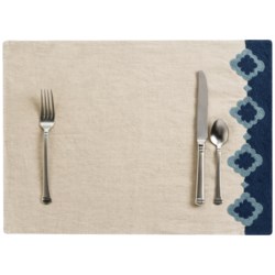 Coyuchi Bold Embroidered Linen Placemat - 14x20”