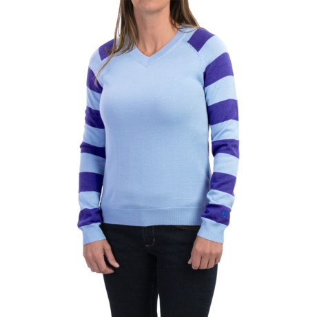 Core Concepts Limelight Sweater - Merino Wool, V-Neck (For Women)