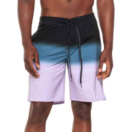 Quiksilver Simmer Street Boardshorts - 19” in Lilac