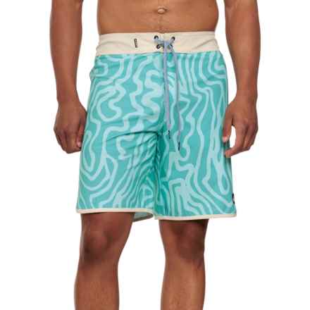 Quiksilver Surfsilk Scallop Boardshorts -19” in Limpet Shell D Simmer Street T