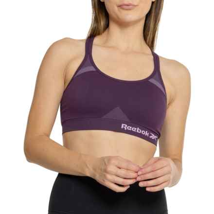 Reebok Swift Seamless Strappy Sports Bra - Medium Impact in Potent Purple