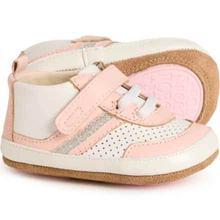 Robeez Infant Boys and Girls Everyday Eliza Sneakers - Leather in Pink