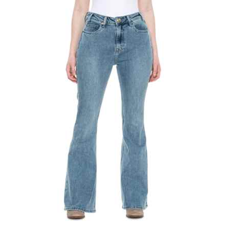 Rock & Roll Cowgirl Blue Star Flared Jeans in Med Wash