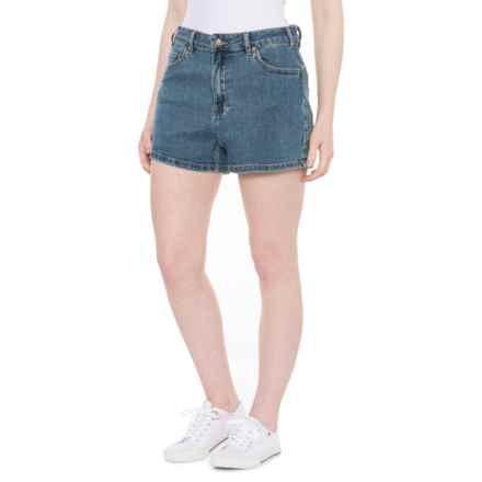 Rock & Roll Cowgirl Red Star Denim Shorts in Med Wash