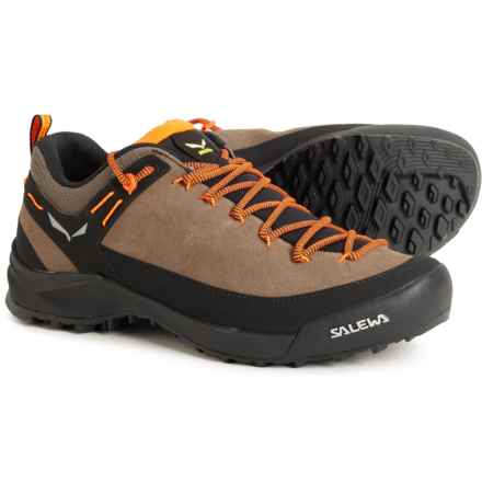 Salewa Wildfire Approach Shoes (For Men) in Bungee Cord/Black