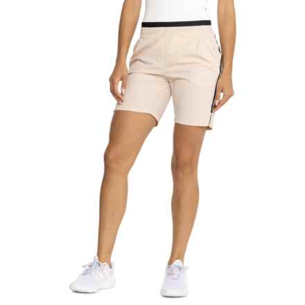 Salomon Runlife Shorts in Cream