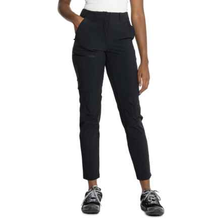 Salomon Wayfarer Tapered Pants in Black