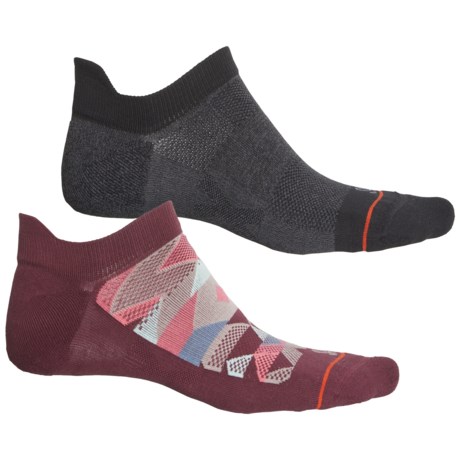 SAXX Whole Package Low-Show Socks - 2-Pack, Below the Ankle (For Men) in Park Lodge Geo/Black Hthr