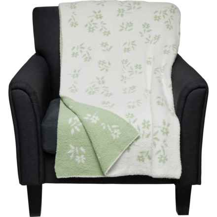 Shabby Chic Feather Flower Throw Blanket - 50x70” in Green/White