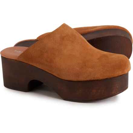 SHOE THE BEAR® Made in Spain Dixie Clogs - Suede (For Women) in Tan