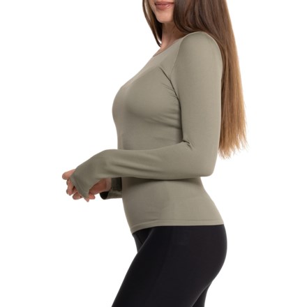 SIELLA Seamless Ribbed Shirt - Long Sleeve in Vetivier