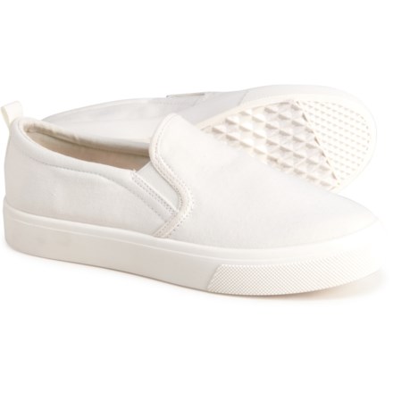 skechers white canvas shoes